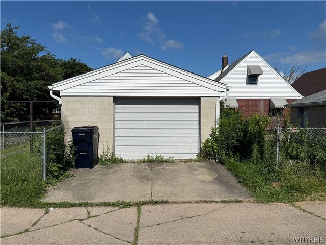 484 22nd Street, Niagara Falls, NY 14303