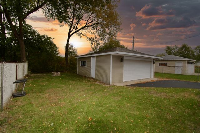 16637 Paulina Street, Markham, IL 60428