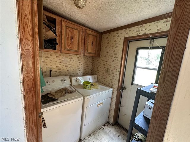 10056 Lawndell Road SW, Navarre, OH 44662
