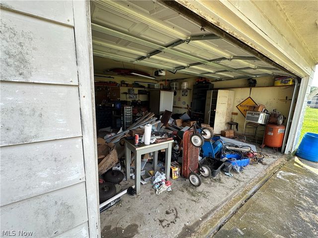 10056 Lawndell Road SW, Navarre, OH 44662
