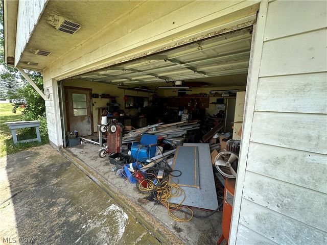 10056 Lawndell Road SW, Navarre, OH 44662