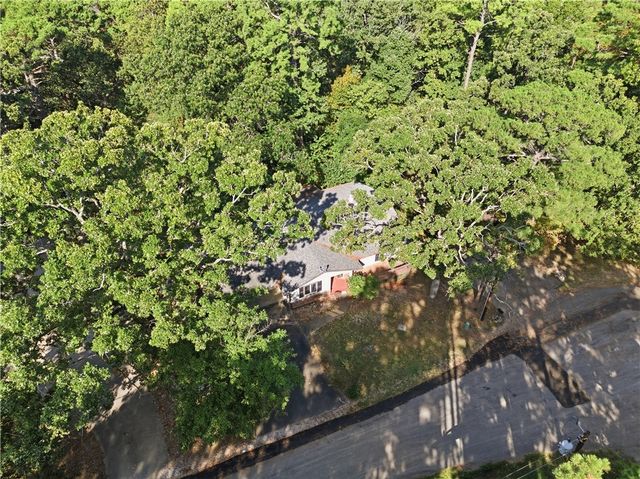7 Grisham Lane, Bella Vista, AR 72715