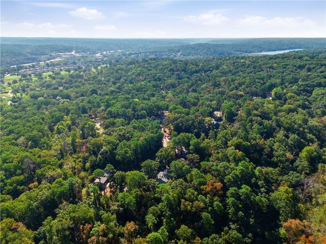 7 Grisham Lane, Bella Vista, AR 72715