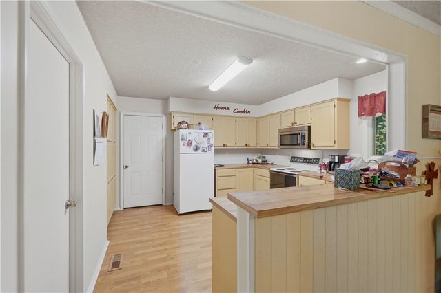 7 Grisham Lane, Bella Vista, AR 72715