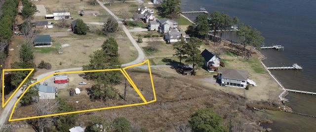 326 Woodstock Lane, Belhaven, NC 27810