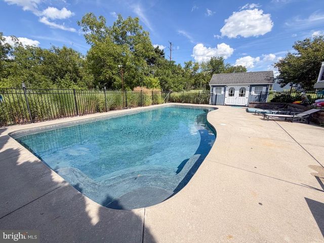 919 MORGAN LN, Perkasie, PA 18944