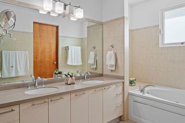 URB MIRABELLA B-53 AQUAMARINA, Bayamon, PR 00961