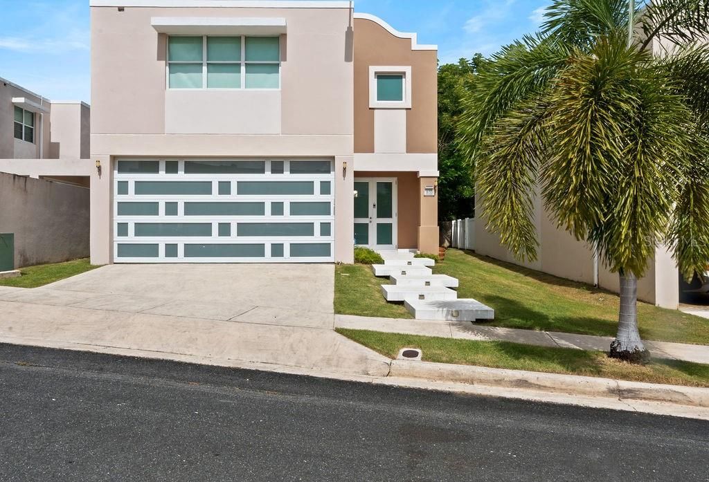 Image 1 of property listing at URB MIRABELLA B-53 AQUAMARINA, Bayamon, PR 00961