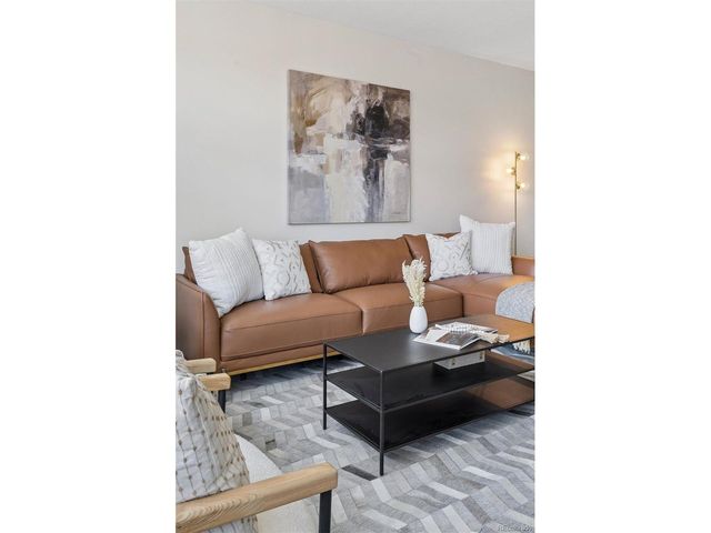 335 Detroit St 303, Denver, CO 80206