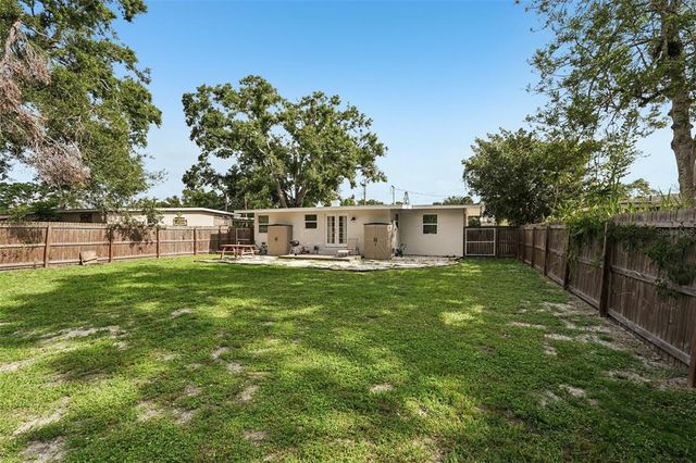 2340 NOVUS STREET, Sarasota, FL 34237