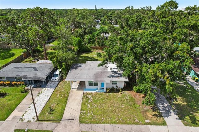 2340 NOVUS STREET, Sarasota, FL 34237