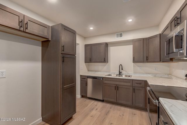 6342 N Barcelona Ln Unit 117, Tucson, AZ 85704