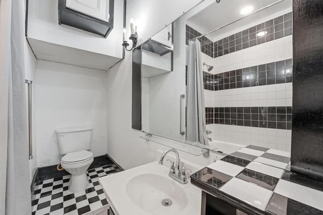 5313 Palmetto Street C, Houston, TX 77081