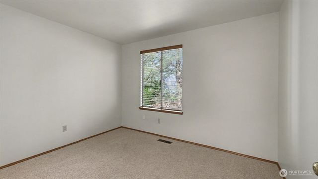 24238 SE 43rd Court, Sammamish, WA 98029