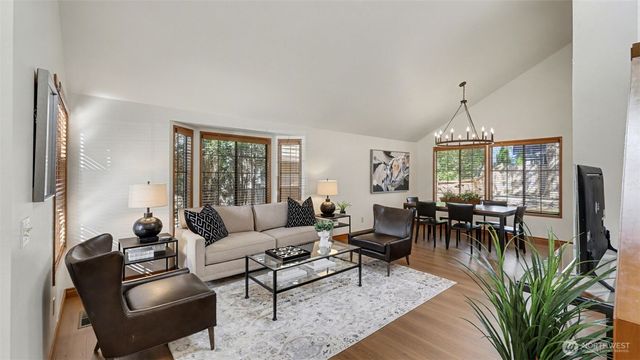 24238 SE 43rd Court, Sammamish, WA 98029