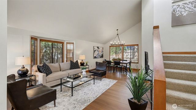 24238 SE 43rd Court, Sammamish, WA 98029