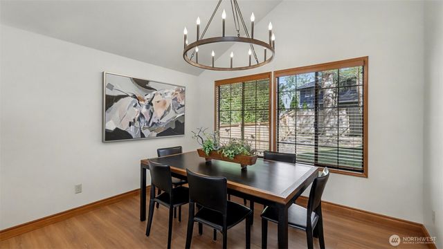 24238 SE 43rd Court, Sammamish, WA 98029