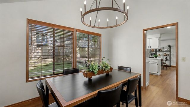 24238 SE 43rd Court, Sammamish, WA 98029