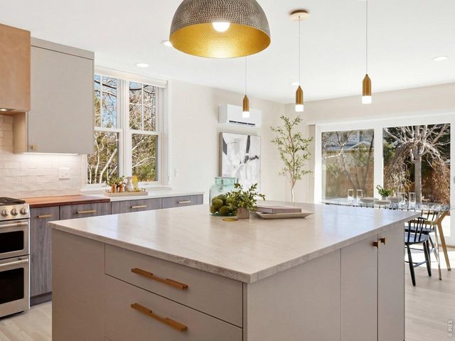 4165 17th St, Boulder, CO 80304