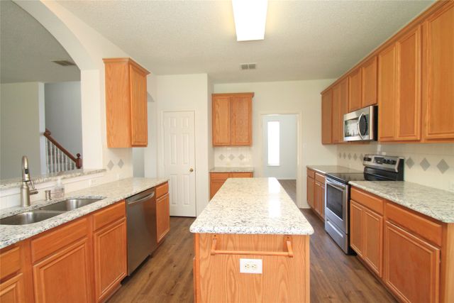 4004 Lakeside Drive, The Colony, TX 75056
