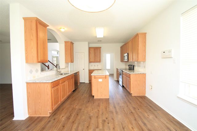 4004 Lakeside Drive, The Colony, TX 75056