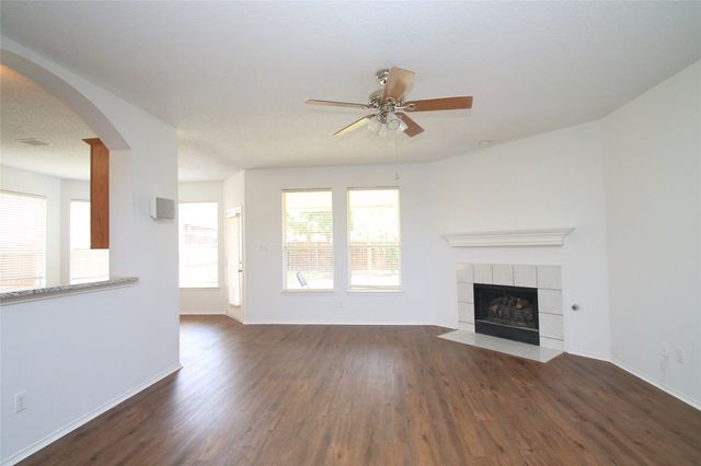 4004 Lakeside Drive, The Colony, TX 75056
