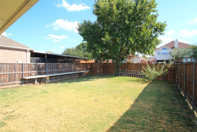 4004 Lakeside Drive, The Colony, TX 75056