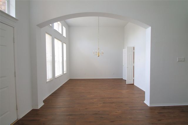 4004 Lakeside Drive, The Colony, TX 75056