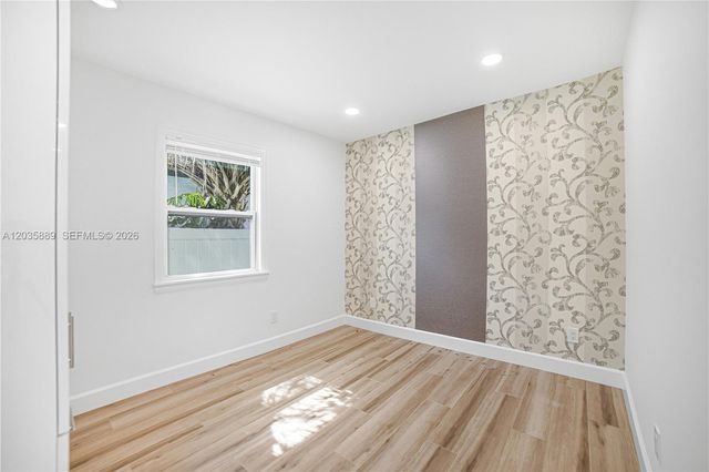 335 NE 12th Avenue, Boynton Beach, FL 33435
