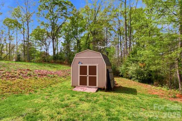 7017 Whitewater Loop, Lowell, NC 28098