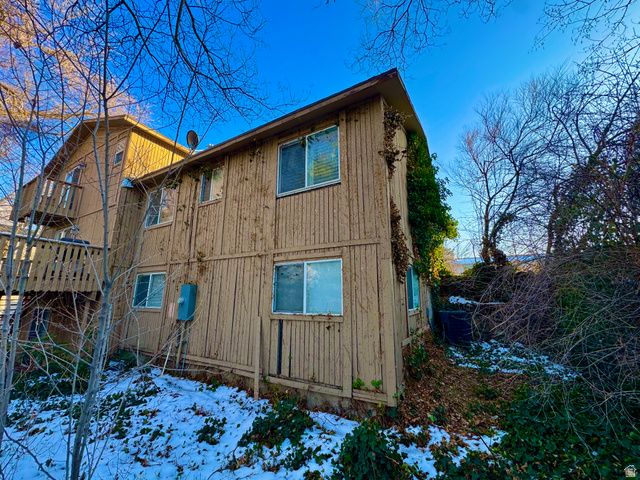 2809 WILLOW HILLS DR, Sandy, UT 84093