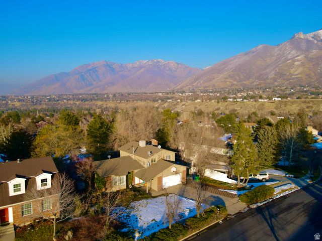 2809 WILLOW HILLS DR, Sandy, UT 84093