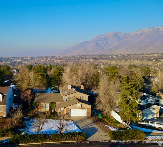 2809 WILLOW HILLS DR, Sandy, UT 84093