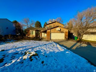 2809 WILLOW HILLS DR, Sandy, UT 84093