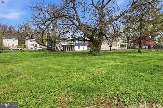 611 TRITAPOE DR, Knoxville, MD 21758