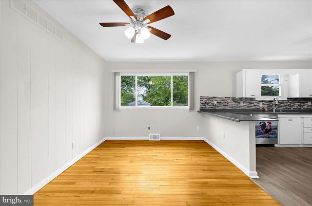 7969 CROWNSWAY, Glen Burnie, MD 21061