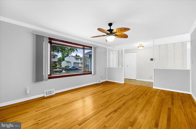 7969 CROWNSWAY, Glen Burnie, MD 21061