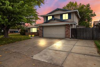 2570 Warrego Way, Sacramento, CA 95826