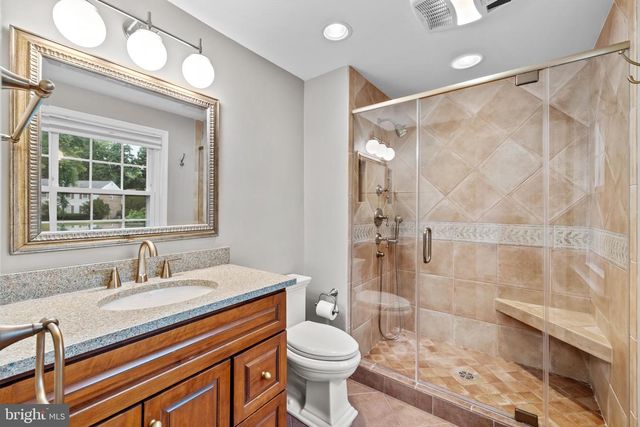 9006 NOMINI LN, Alexandria, VA 22309