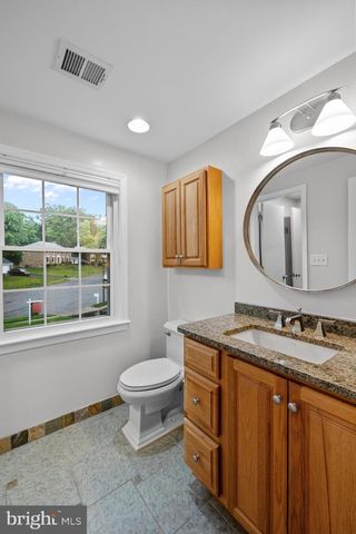 9006 NOMINI LN, Alexandria, VA 22309