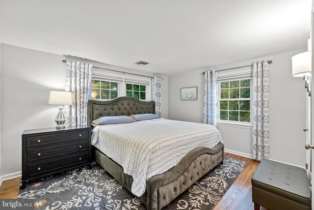 9006 NOMINI LN, Alexandria, VA 22309