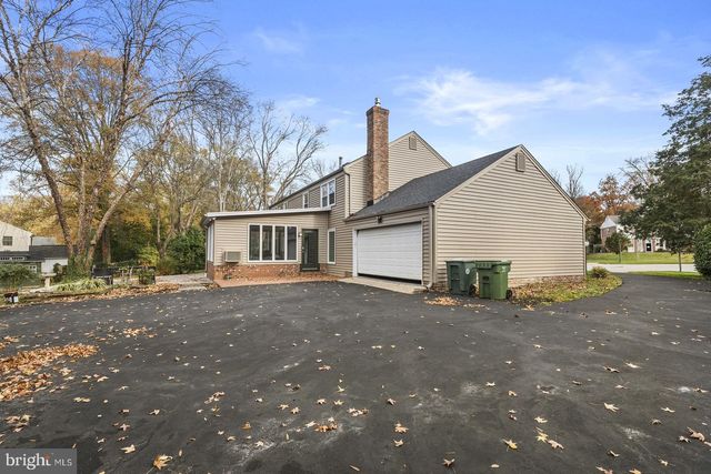 9006 NOMINI LN, Alexandria, VA 22309
