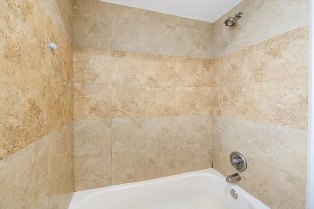 6430 Pirtlewood Circle, Houston, TX 77088