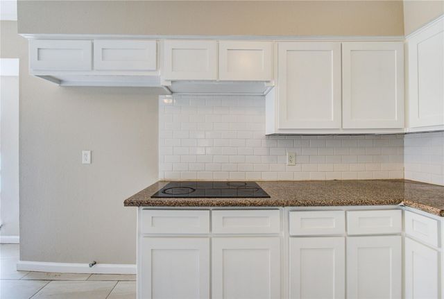 6430 Pirtlewood Circle, Houston, TX 77088