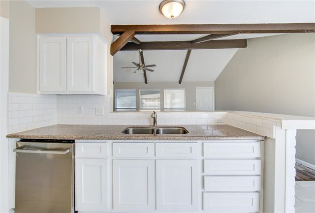 6430 Pirtlewood Circle, Houston, TX 77088