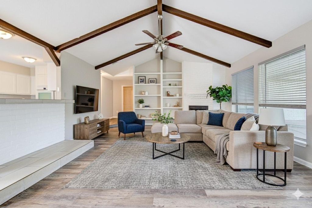 6430 Pirtlewood Circle, Houston, TX 77088