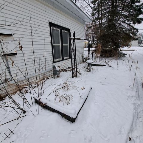 2812 WATER STREET, Stevens Point, WI 54481