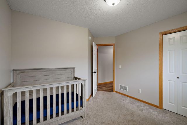 7331 Lamont Avenue NE, Albertville, MN 55301