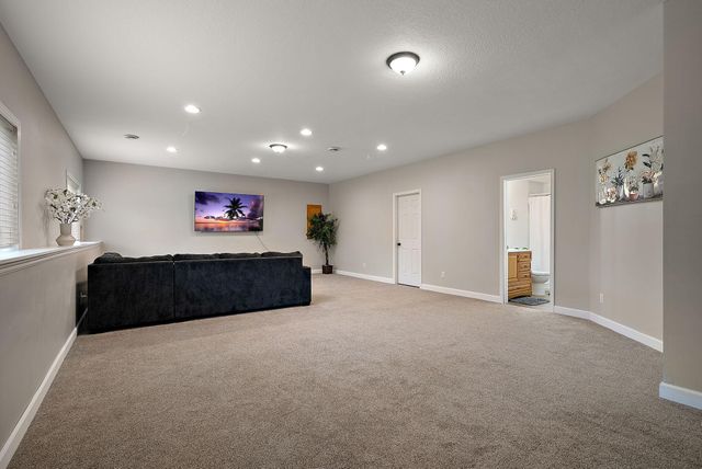 7331 Lamont Avenue NE, Albertville, MN 55301