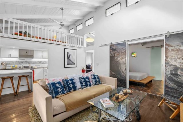 1143 Catalina Street, Laguna Beach, CA 92651